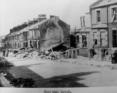 Perth Road bomb damage 11 Mar 1943